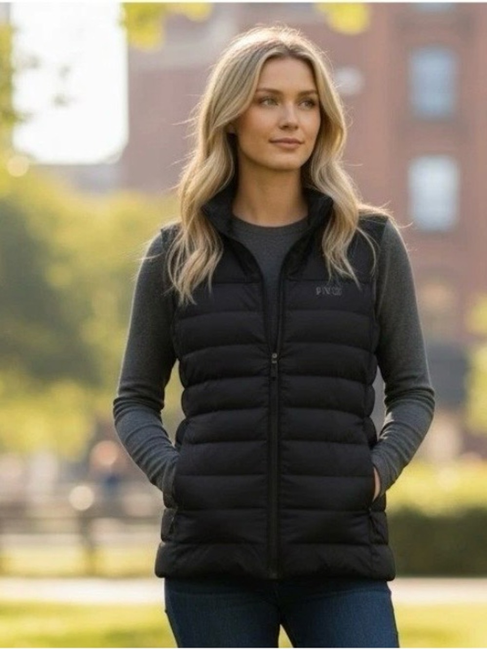 FIGS Hooded Performance Puffer full zip Vest lightweight pockets Size XS